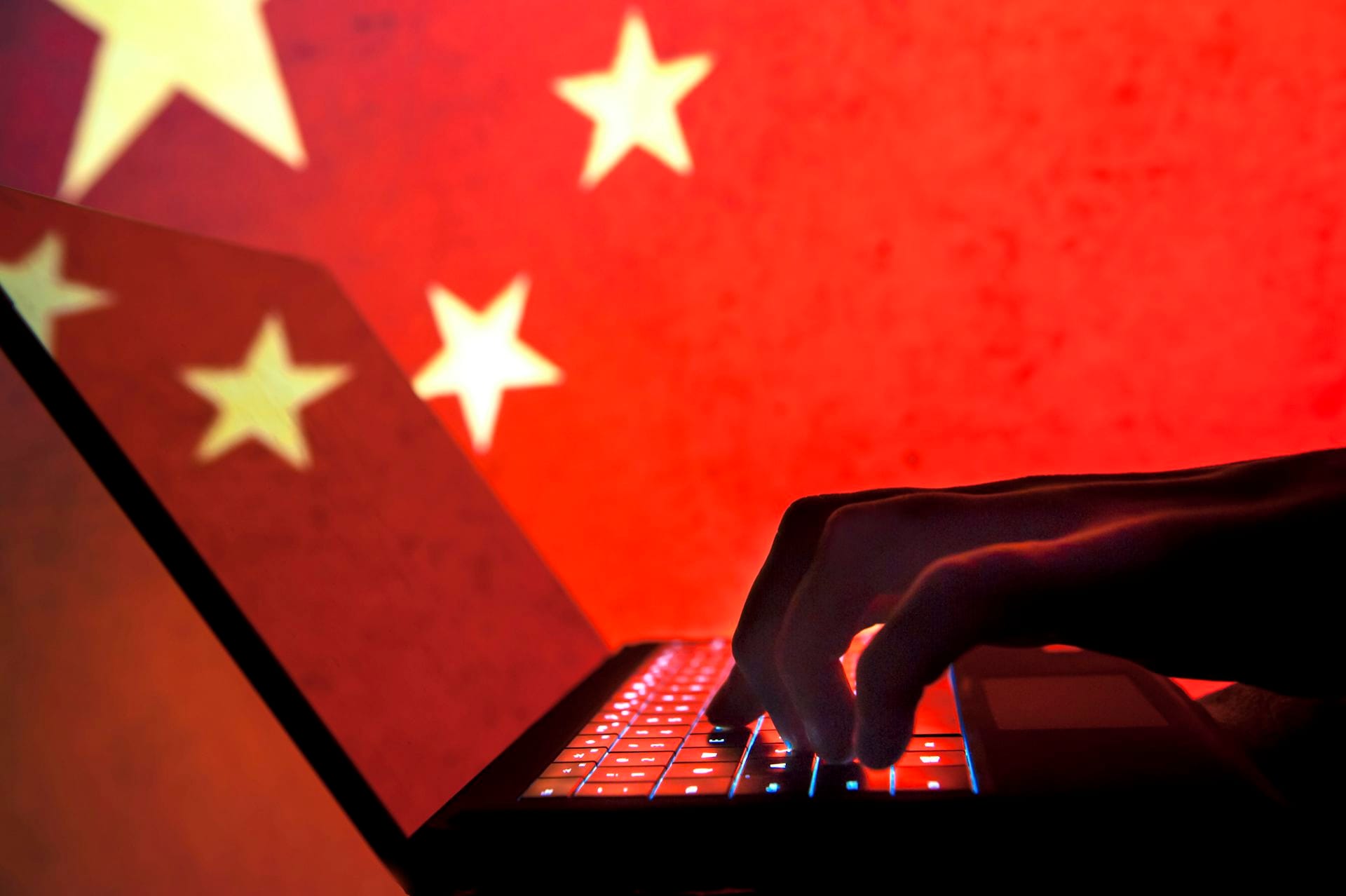 Microsoft ограничил доступ компаний из КНР к системе раннего предупреждения о кибератаках после атак китайских хакеров на свои сервера