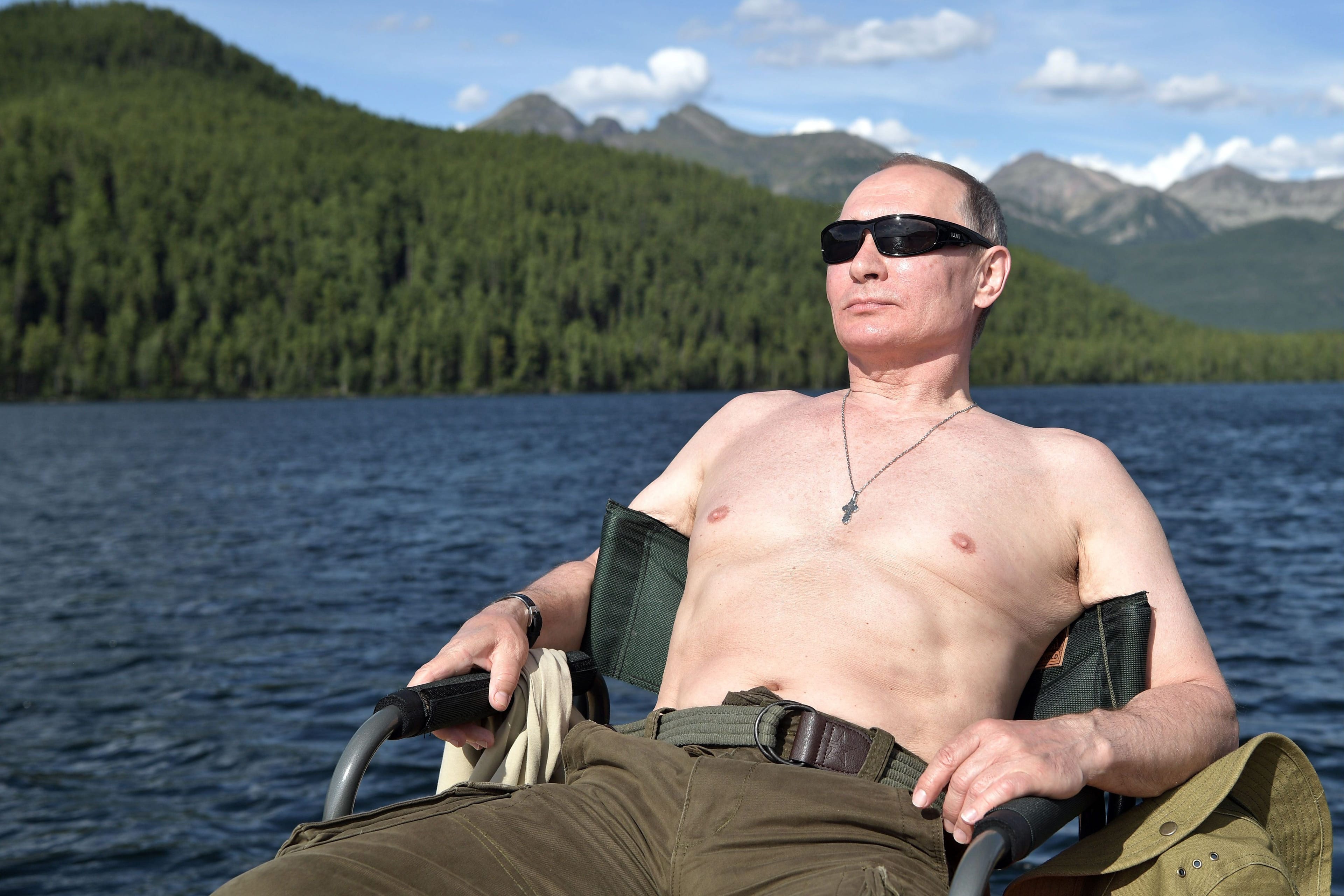 Путин и мафия. Как президент и его ближайшее окружение связано с ОПГ