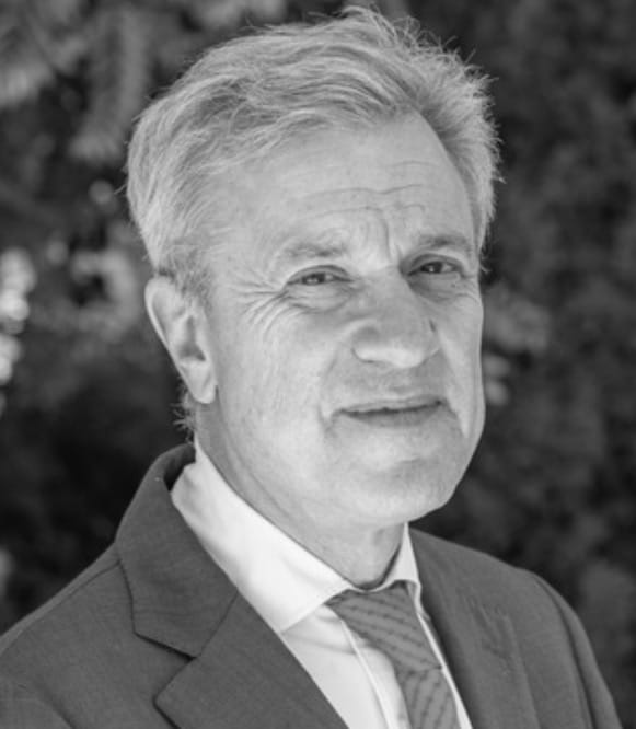 Дан Дайкер